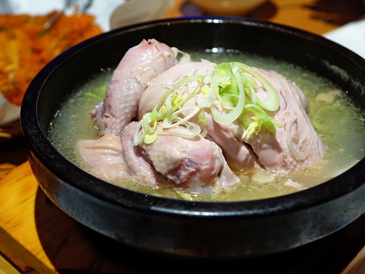 chicken-soup-gc25ffe8f4_1280.jpg